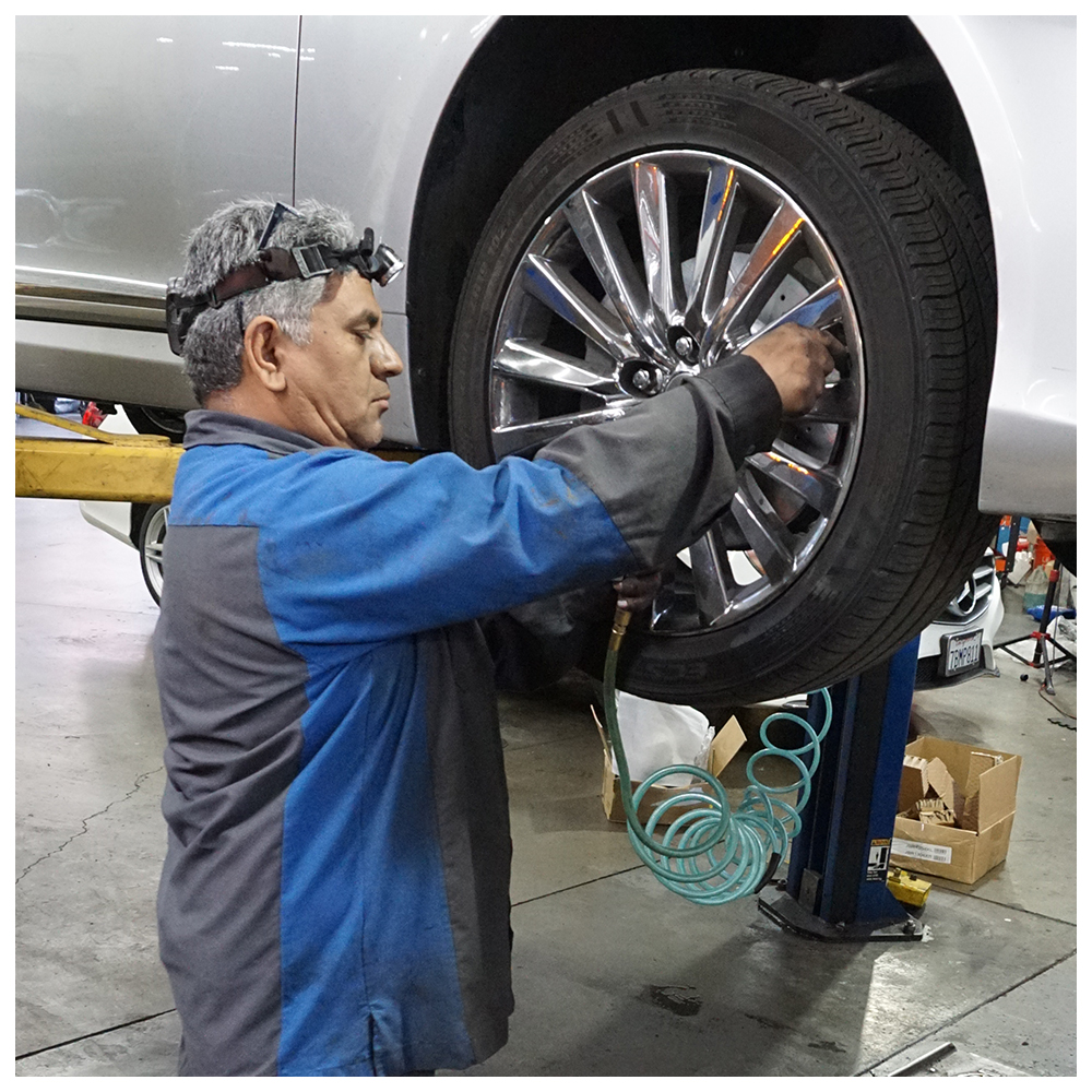 placentia-super-service-staff-mechanic8 | Placentia Super Service 